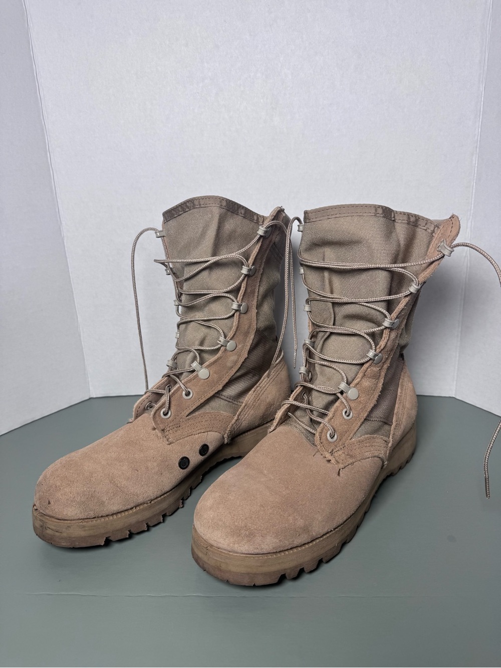 Vibram Men's Tactical Lace-Up Boots in Tan Brown 7R
